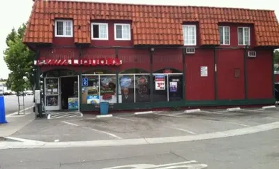 Ernie's Liquor, business photo 1