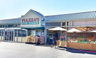 Piazza's Fine Foods, business photo 1